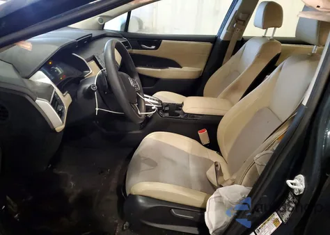 2018 Honda Clarity z USA, uszkodzony, nr VIN JHMZC5F19JC012965